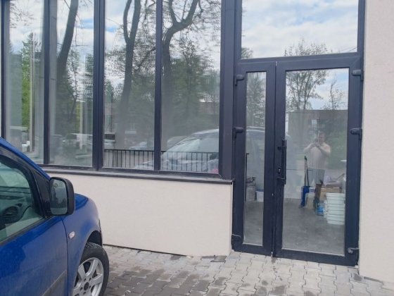 Оренда комерційного приміщення 350 м², фасад, окремий вхід Черновцы