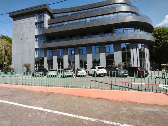 Здається в оренду торгово-офісне приміщення, ТЦ IDM MALL Код: 35637 Ужгород