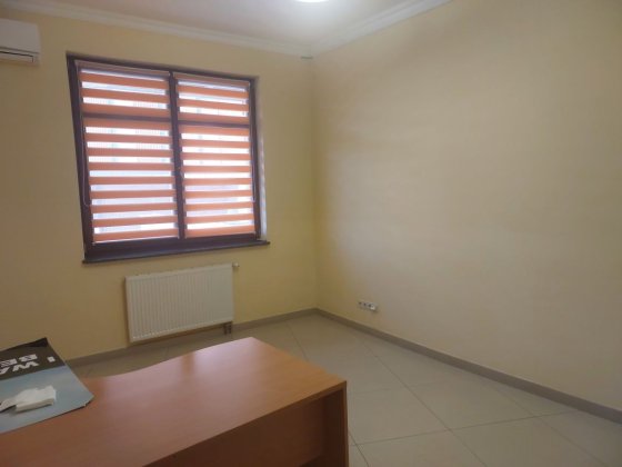 Приміщення 210 м кв в центрі