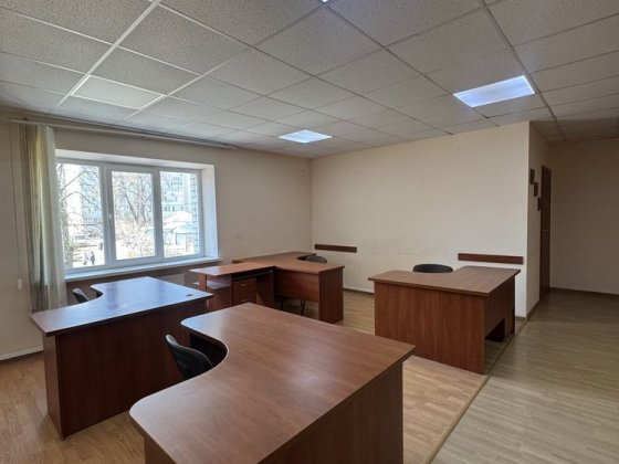 Оренда офісу, 4 кабінети, центр, інд лічильник на тепло Чернігів