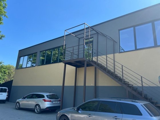 ОРЕНДА СУЧАСНОГО ОФІСУ 230 м² | ЧЕРНІВЦІ. Ціна 1800 $/місяць Чернівці