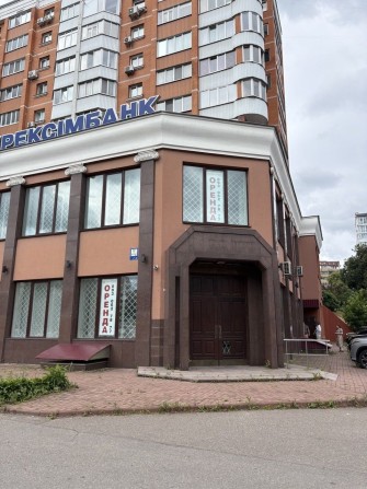 Оренда приміщення в центрі міста - фото 1