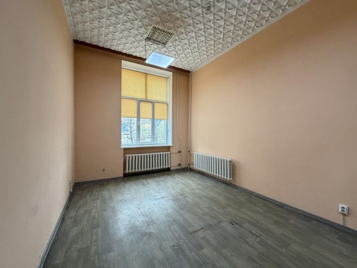 Приміщення 115м на 5 кабінетів по пр-т Грушевського ( 1 Травня), р-н Голлівуд - фото 1