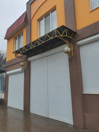 Здається фасадне комерційне приміщення 112м2 з парковкою - фото 1