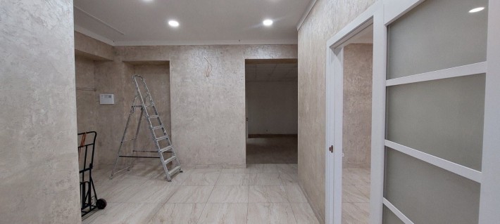 Оренда комерційного приміщення 80 м² | Вінниця | новий ремонт | велика прохідність людей - фото 1