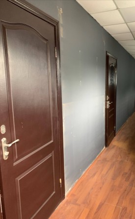 Здається в оренду просторе офісне приміщення площею 80 м² на 2 поверсі місто Вінниця - фото 1