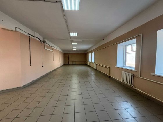 Здам виробниче/офісне приміщення, 200 м2 з водою, каналізацією і теплом Черкассы