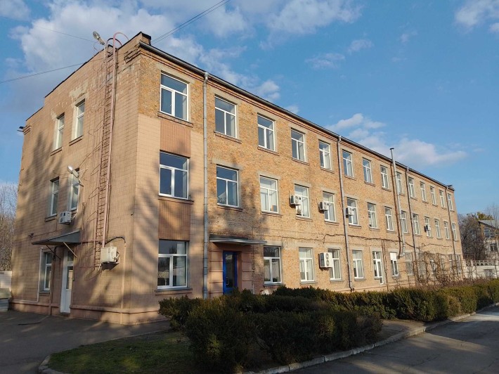 Здаємо в оренду офісні приміщення різної площі від 10 до 335 м² - фото 1