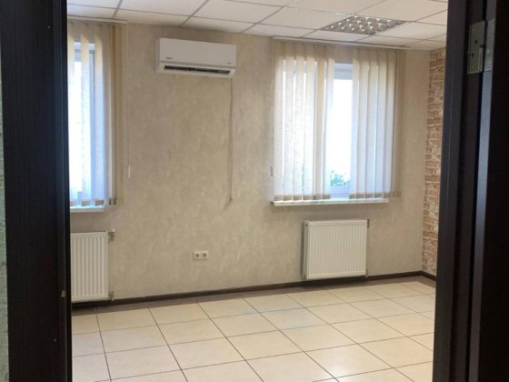 Оренда 5 офісних кабінетів  у районі Хмельницього шоссе Вінниця