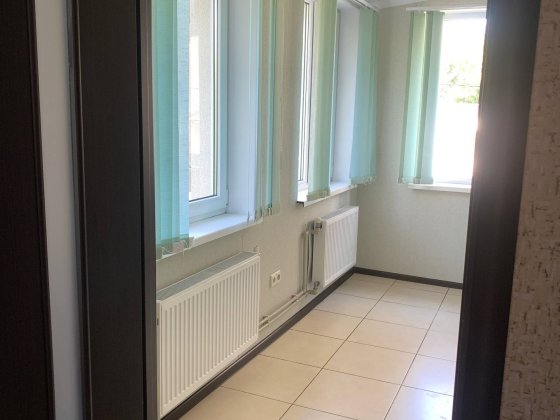 Оренда офісного блоку з 5 кабінетів у районі Лісопарку Вінниця