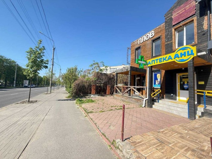Оренда комерційного приміщення по вул. Пирогова площею 160 кв.м підійде під заклади харчування, кафе - фото 1