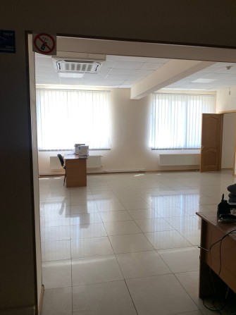 Оренда офісного приміщення 162,5 м² з окремим входом та паркінгом в місті Вінниця - фото 1