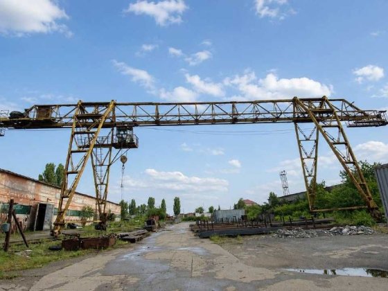 Оренда відкритого майданчика 720 м² під козловим краном 36 т | Вінниця Винница