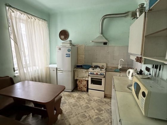 Продам фасадную квартиру в центре города Белгород-Днестровский