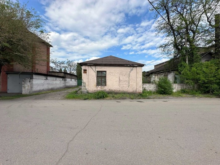 ПРОДАЖ комерційного приміщення, р-н ДМК - фото 1