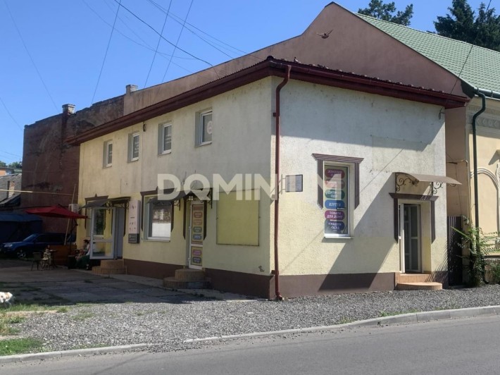Продається з бізнесом під оренду м. Виноградів, вул. Миру, - фото 1