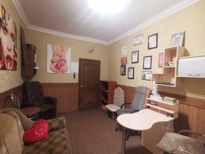 Продаж приміщення 52кв.м під салон/офіс в центрі міста. - фото 1