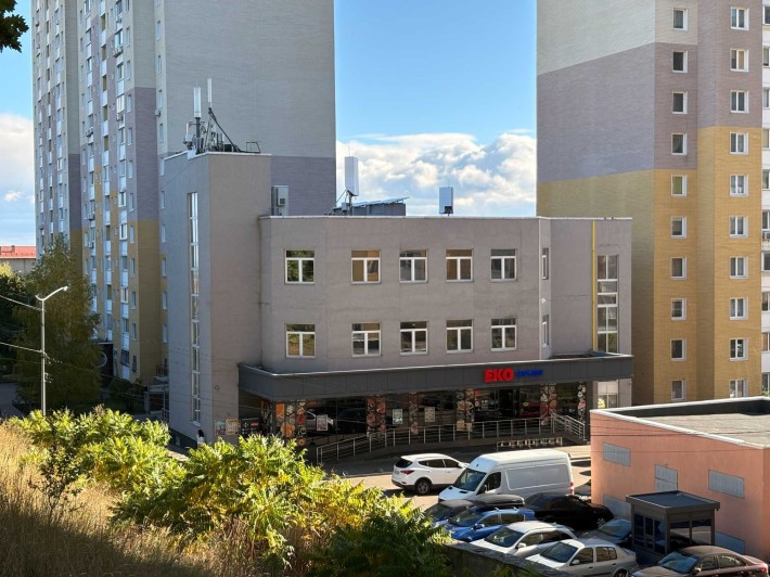 Продаж приміщення 215 м.кв., 2-й поверх, окремий вхід, трафік від супермаркету, ЖК Ярославичі, Вишго - фото 1
