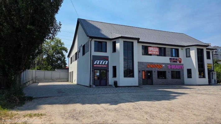 Продам фасадне приміщення 73 кв.м. вул. Набережна м. Вишгород - фото 1