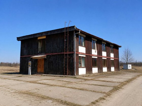 Продаж дерев'яної будівлі з комунікаціями та ділянкою 17 сот Долина