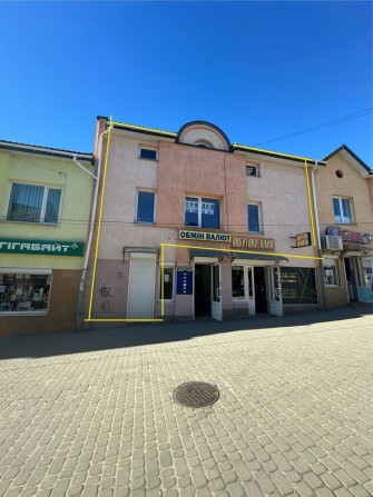 Продаж комерційного приміщення в центрі Дрогобича - фото 1