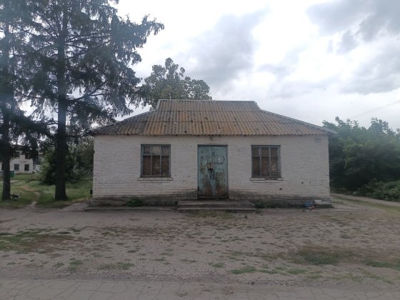 Продаж будівлі під магазин у с. Козацьке