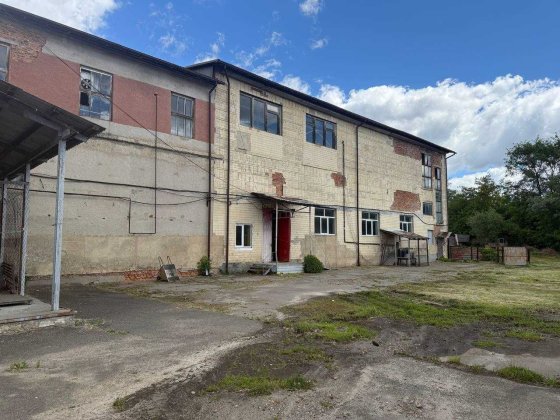 Продаж приміщення  3900 м2 в м. Жмеринка (8281) Жмеринка