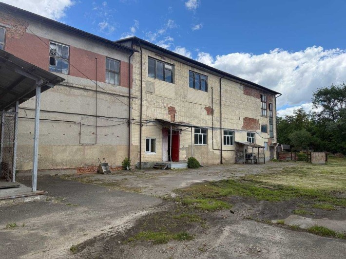 Продаж приміщення  3900 м2 в м. Жмеринка (8281) - фото 1