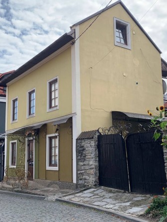 Продається будинок в центрі Старого міста - фото 1