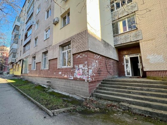 Продам комерційне приміщення Каменец-Подольский