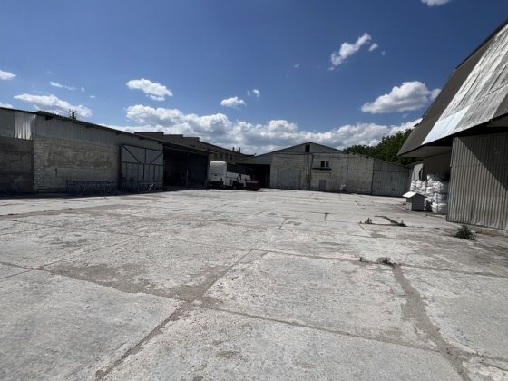 Продам комерційні приміщення. Каменец-Подольский