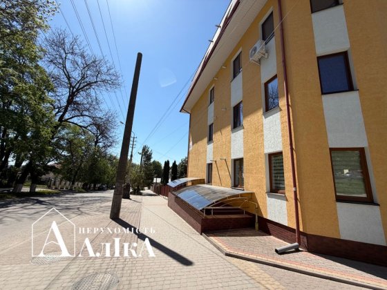Продам комерційне приміщення під ваш бізнес! Каменец-Подольский