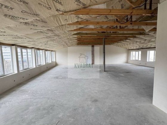 Продам комерційне приміщення в самому центрі міста Каменец-Подольский