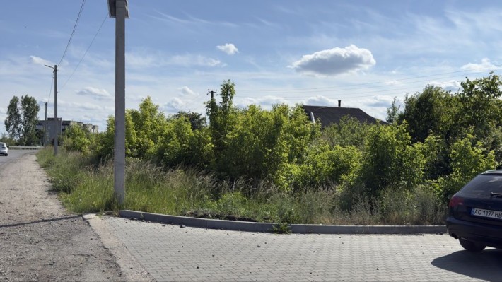 Інвестиція, що працює — комерційна земля в Ковелі з будівлею - фото 1