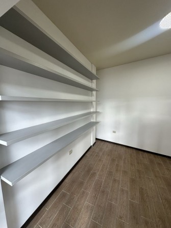 Продаж приміщення 10 кв , м.Коломия - фото 1