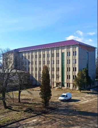 Продаж комерційного приміщення 5-ти поверхової адмінспоруди з актовим - фото 1