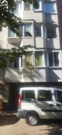 Продам комерційне приміщення в смт.Коцюбинське - фото 1