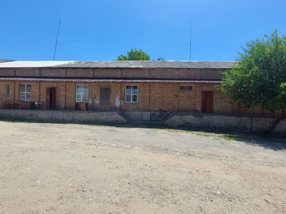 Продам склад. Вул.Коцюбинського,5. Могилев-Подольский