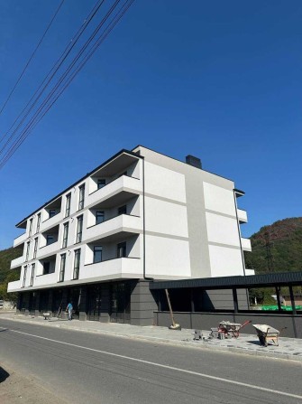 Продаж комерційних приміщень та складу 600 м2 в новобудові Мукачево - фото 1