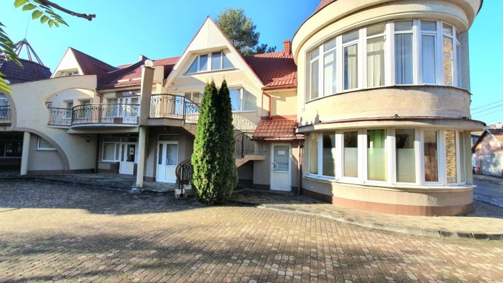 Інвестиційний комерційний об’єкт 582 м² у топ-локації Мукачева - фото 1