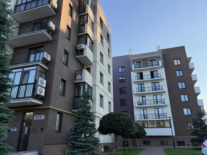 Продаж комерційного приміщення м.Обухів в новому ЖК - фото 1