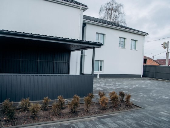 Продаж двоповерхової будівлі 400 м² після капітальної реконструкції м. Прилуки, вул. Вокзальна, 50-З Прилуки