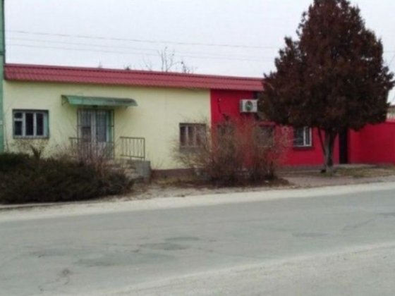 Продам двоповерхову будівлю площею 200 кв. м Славута