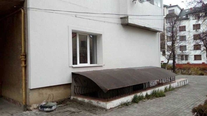 Продаж власного приміщення 123,6 кв.м. Трускавець, Бориславська 40 - фото 1