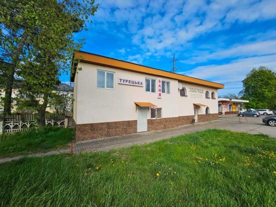 Продається приміщення з фасадним примиканням до траси Стрий-Дрогобич. Стрий