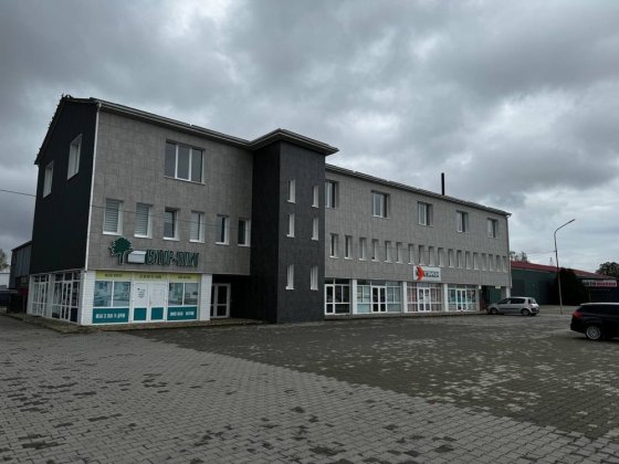 Комплекс комерційної нерухомості Хуст
