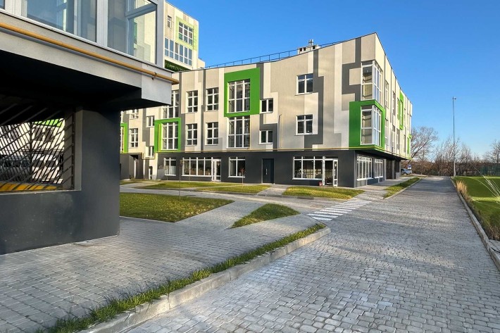 Продаж комерції площею 73,6 кв.м в ЖК Екопарк - фото 1