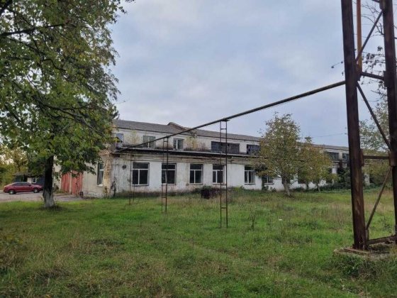 Майновий комплекс 3652 м²,  центр м. Тульчин, під виробництво, ремонт, склад, логістику Тульчин