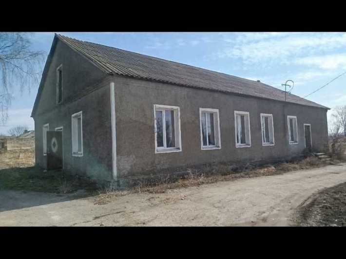 Адміністративна будівля 200,7м2. ПРОДАЖ. Вінницька область, Липовець, вулиця Шевченка - фото 1