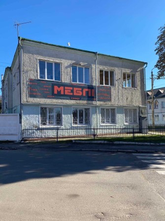 Нежитлові приміщення 305 м2. Горохів, вул Шевченка 41 - фото 1